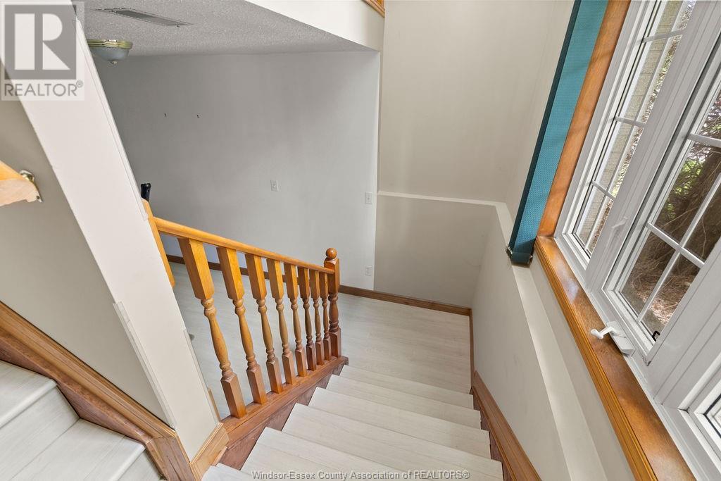 Photo 21 of 4577 Hunt Club Crescent, Windsor ON