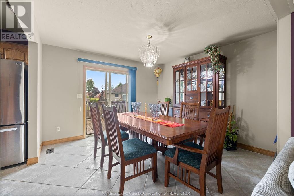 Photo 8 of 4577 Hunt Club Crescent, Windsor ON