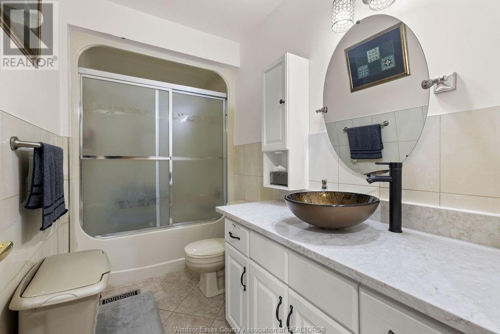 Photo 15 of 4577 Hunt Club Crescent, Windsor ON