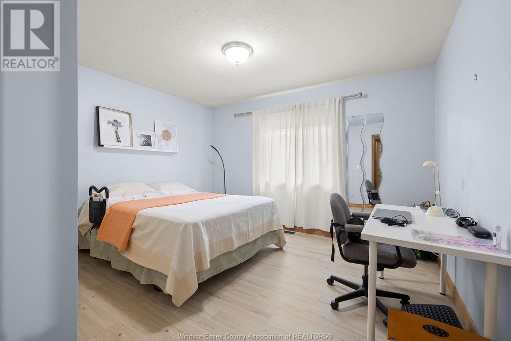 Photo 13 of 4577 Hunt Club Crescent, Windsor ON