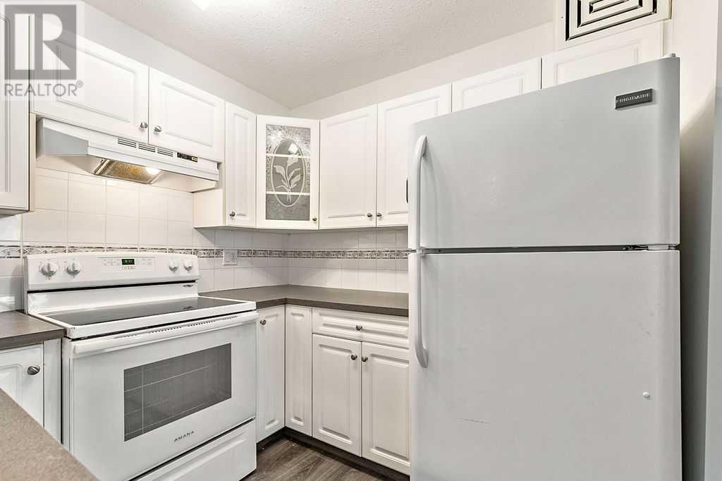 Single Family House Low rise for Sale in   Chaparral Ridge Drive SE Chaparral Calgary 