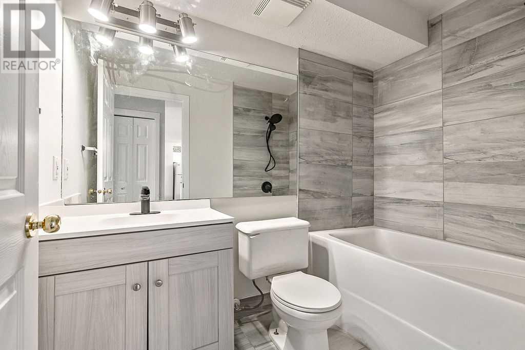 Single Family House Low rise for Sale in   Chaparral Ridge Drive SE Chaparral Calgary 