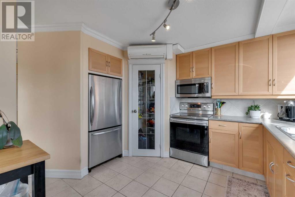 Single Family House for Sale in   Point Drive NW Point McKay Calgary 
