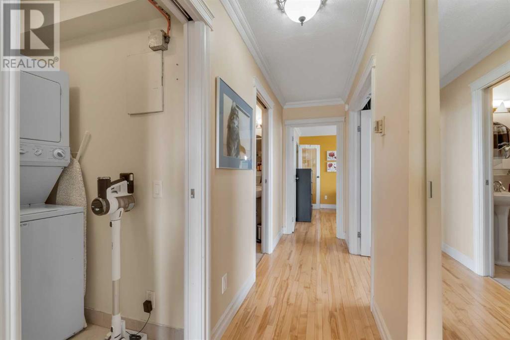 Single Family House for Sale in   Point Drive NW Point McKay Calgary 