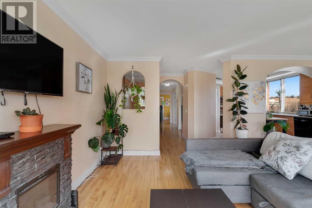 Single Family House for Sale in   Point Drive NW Point McKay Calgary 