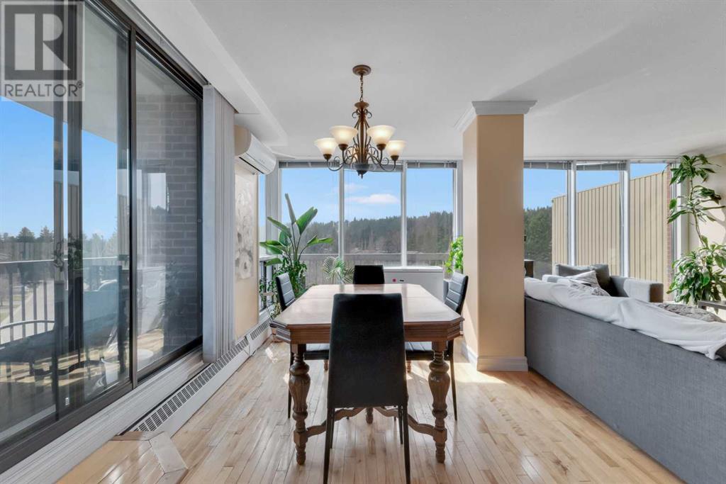 Single Family House for Sale in   Point Drive NW Point McKay Calgary 