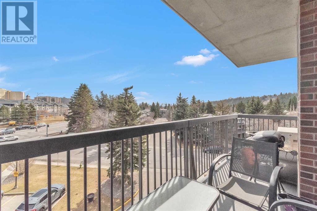 Single Family House for Sale in   Point Drive NW Point McKay Calgary 