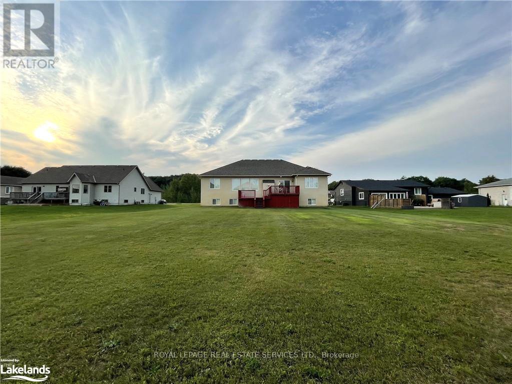 16 WASAGA SANDS DRIVE - 4