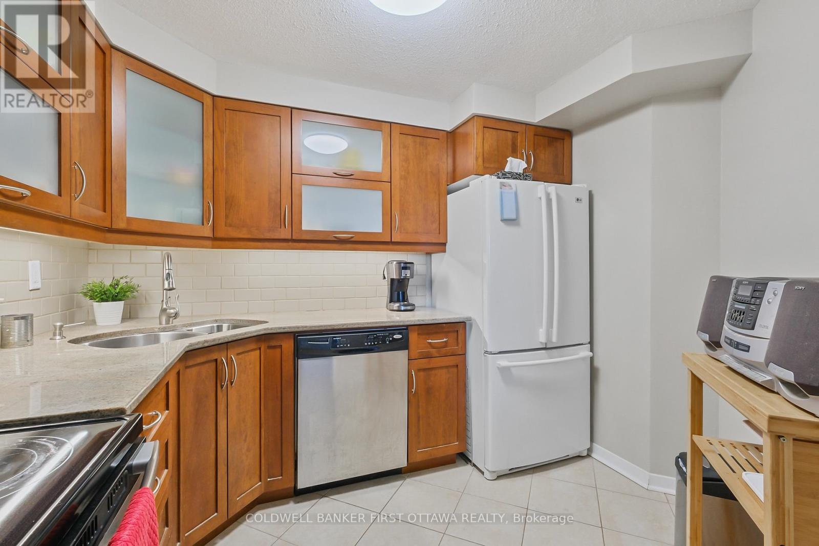 Photo 27 of 412 80 Sandcastle Drive, Ottawa ON