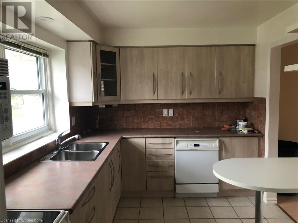 Photo 6 of 2254 Upper Middle Road Unit 6, Burlington ON