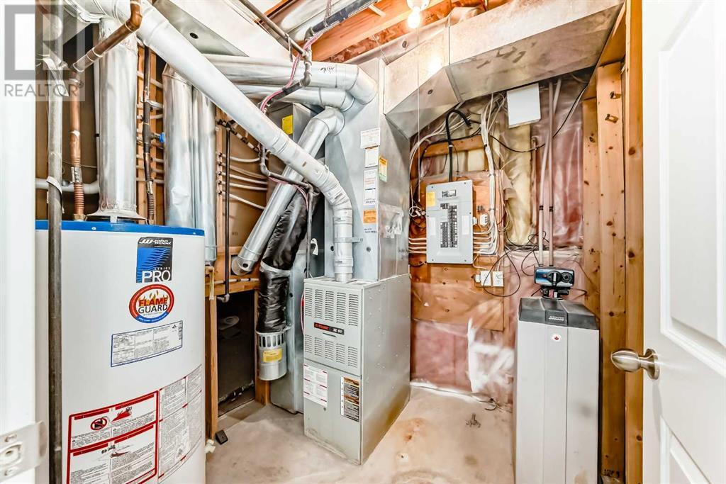 Single Family House 4 Level for Sale in  Martha