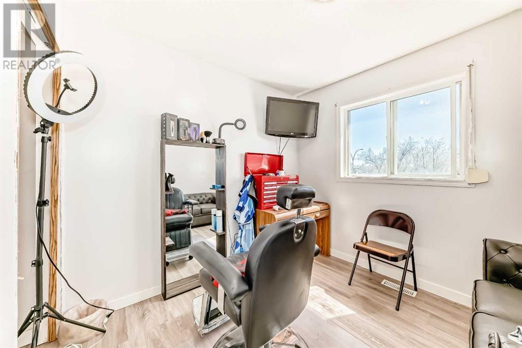 Single Family House 4 Level for Sale in  Bridleglen Road SW Bridlewood Calgary 