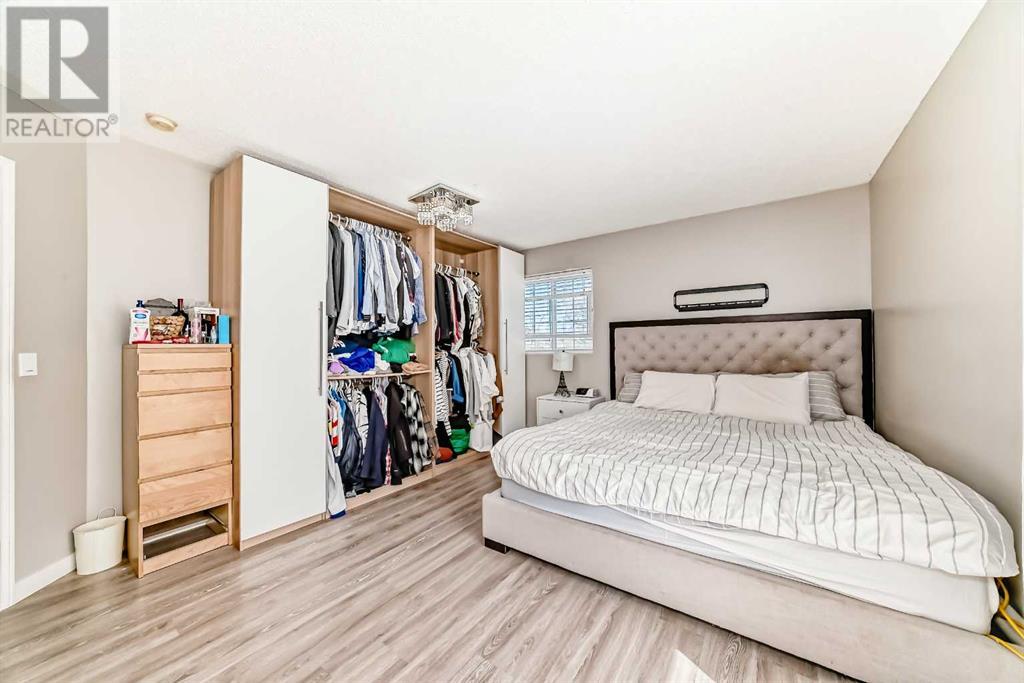 Single Family House 4 Level for Sale in  Bridleglen Road SW Bridlewood Calgary 