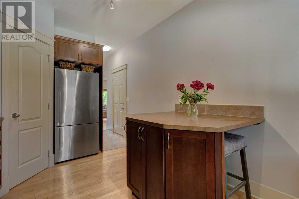 Single Family House for Sale in   Wentworth Avenue SW West Springs Calgary 