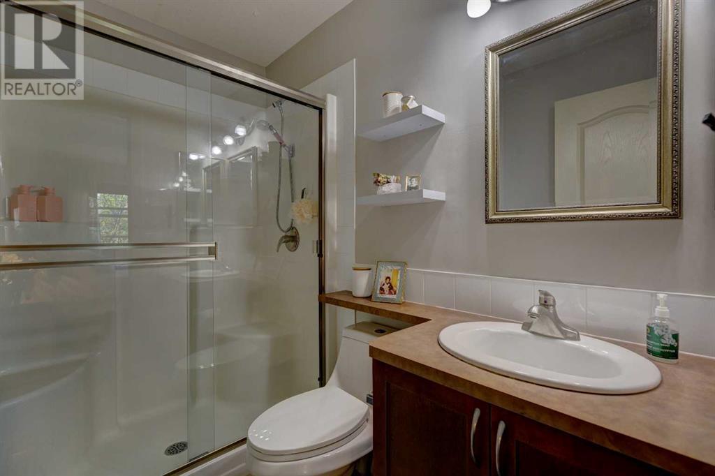 Single Family House for Sale in   Wentworth Avenue SW West Springs Calgary 