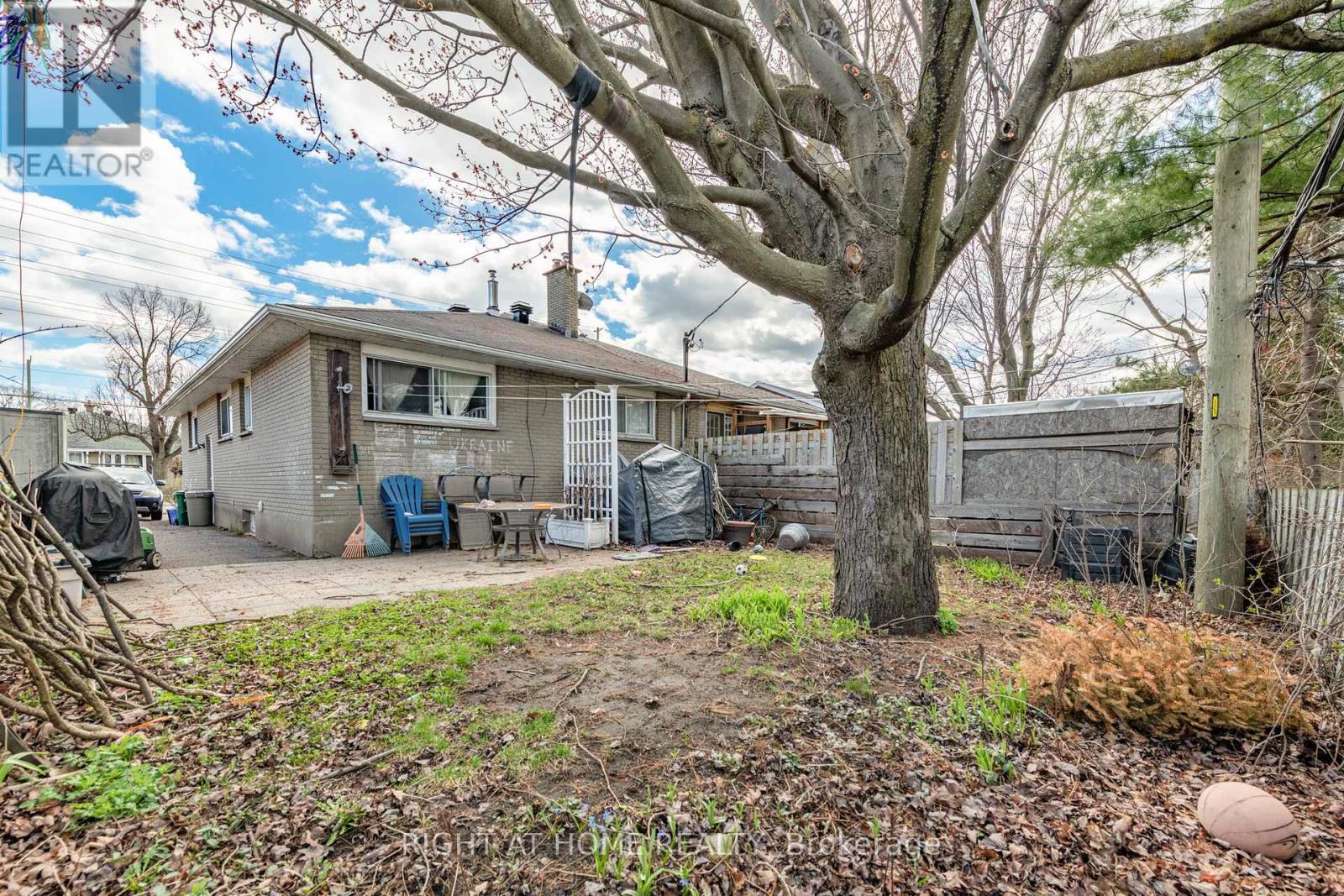 Photo 35 of 2421 Iris Street, Ottawa ON