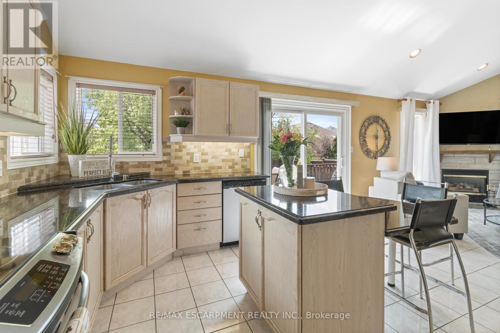 Photo 1 of 5414 Kinglet Avenue, Mississauga ON