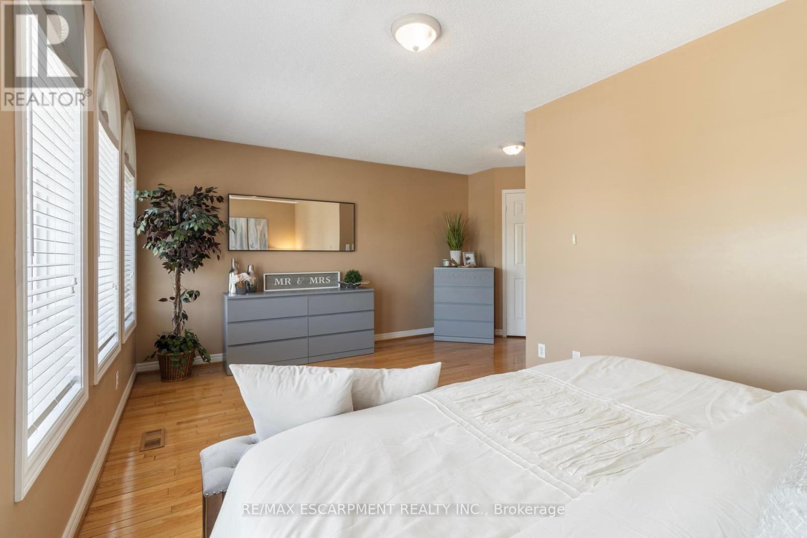 Photo 13 of 5414 Kinglet Avenue, Mississauga ON