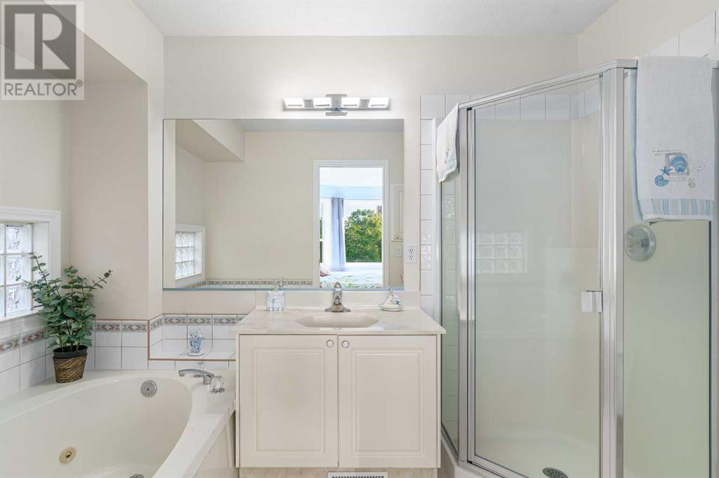 Single Family House for Sale in   Avenue SW Windsor Park Calgary 