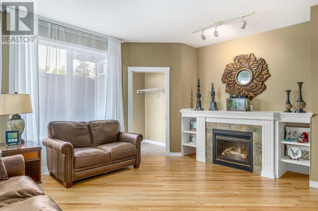 Single Family House for Sale in   Avenue SW Windsor Park Calgary 