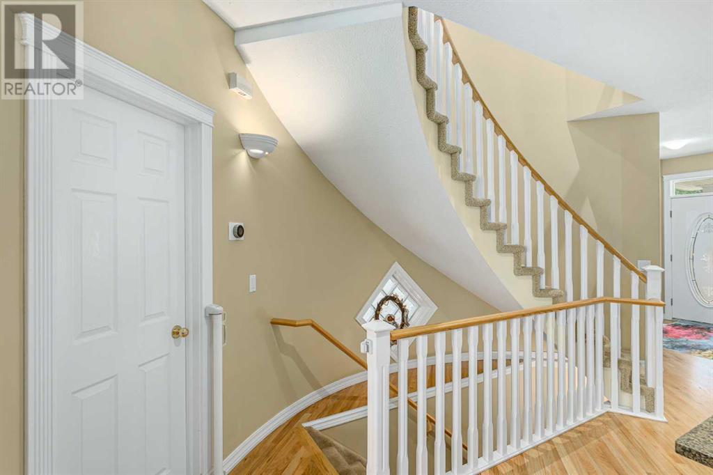 Single Family House for Sale in   Avenue SW Windsor Park Calgary 