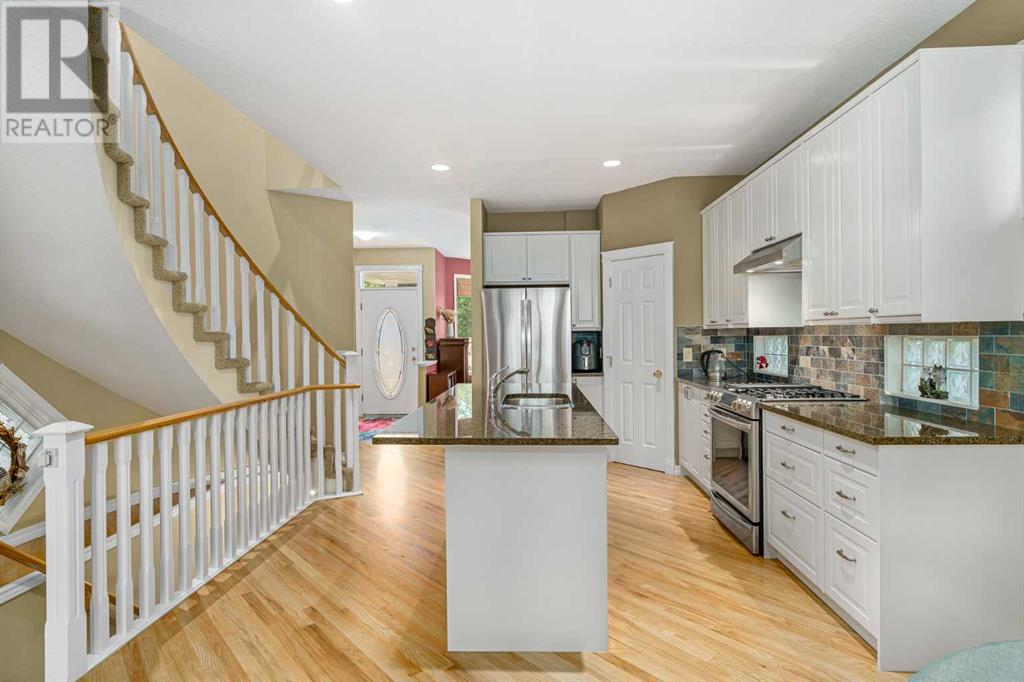 Single Family House for Sale in   Avenue SW Windsor Park Calgary 