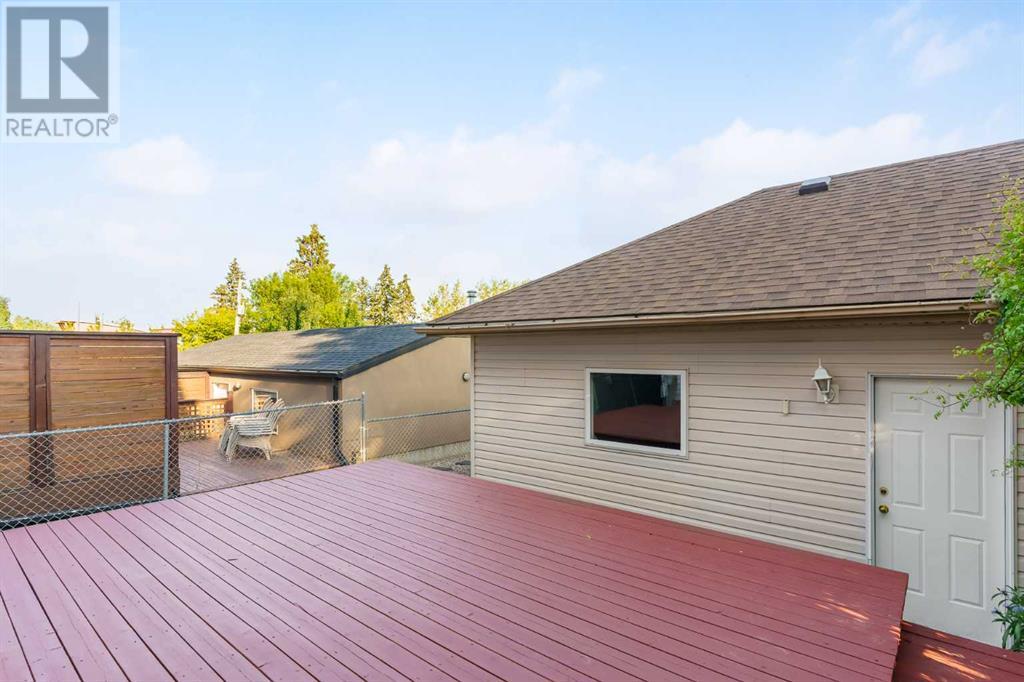 Single Family House for Sale in   Avenue SW Windsor Park Calgary 