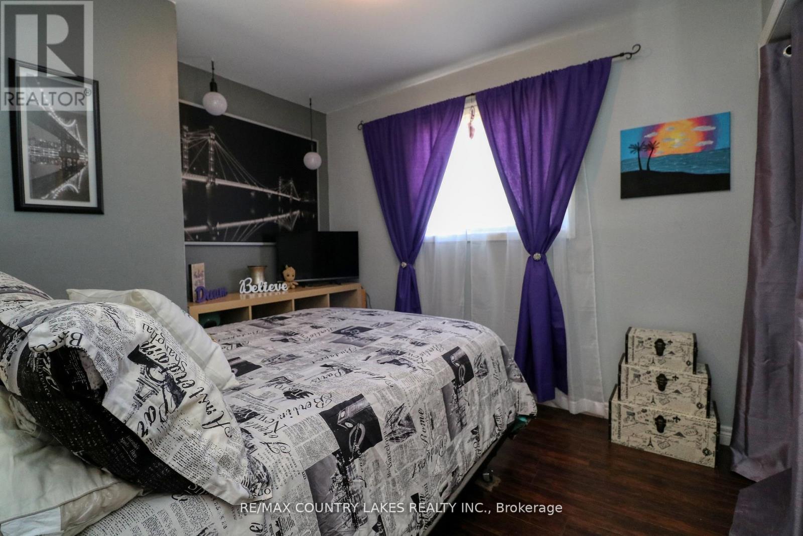 Photo 5 of 271 Lakeland Crescent, Brock ON