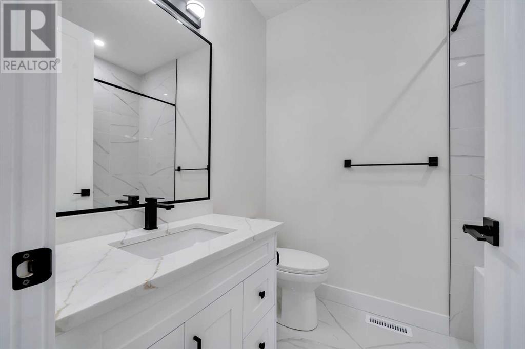 Single Family House for Sale in   Avenue NW Bowness Calgary 