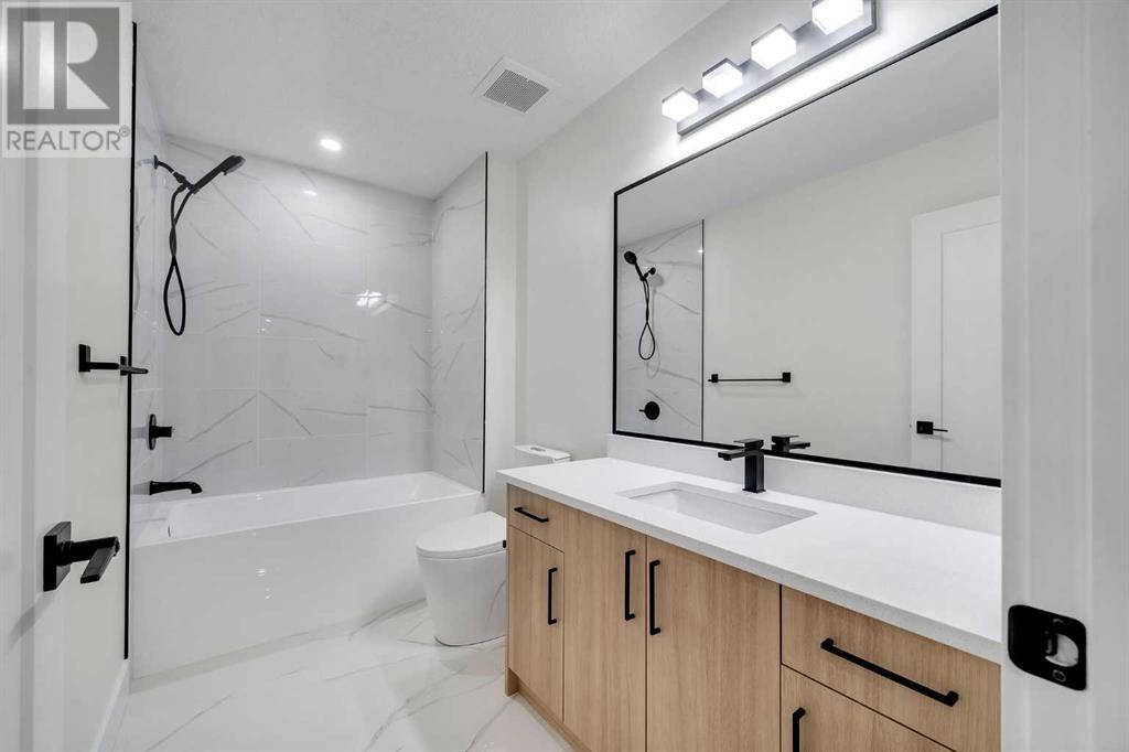 Single Family House for Sale in   Avenue NW Bowness Calgary 