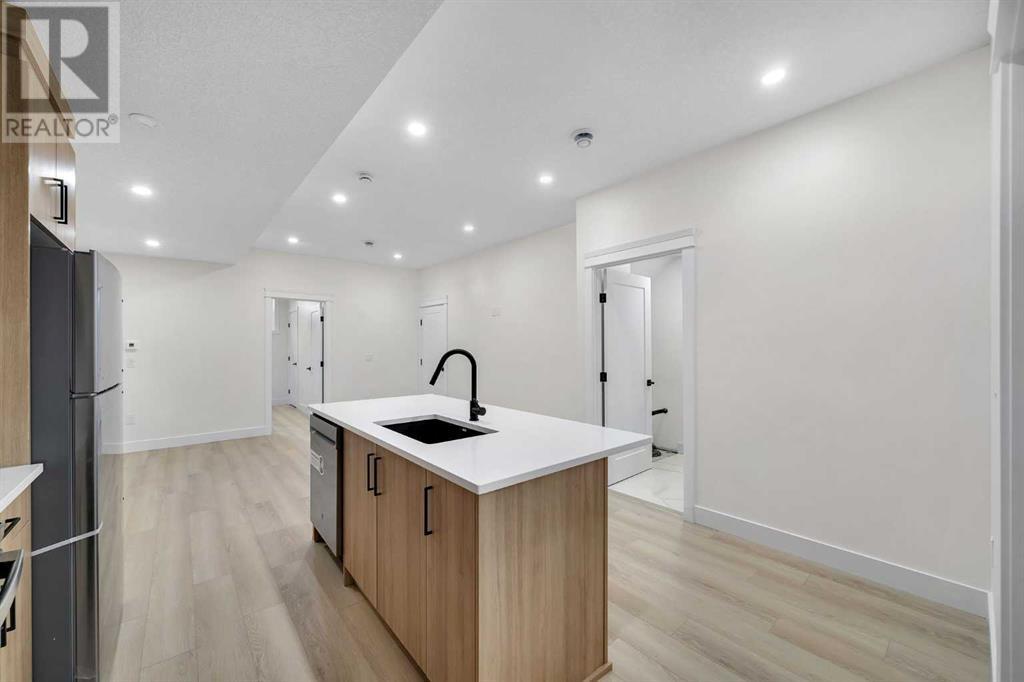 Single Family House for Sale in   Avenue NW Bowness Calgary 