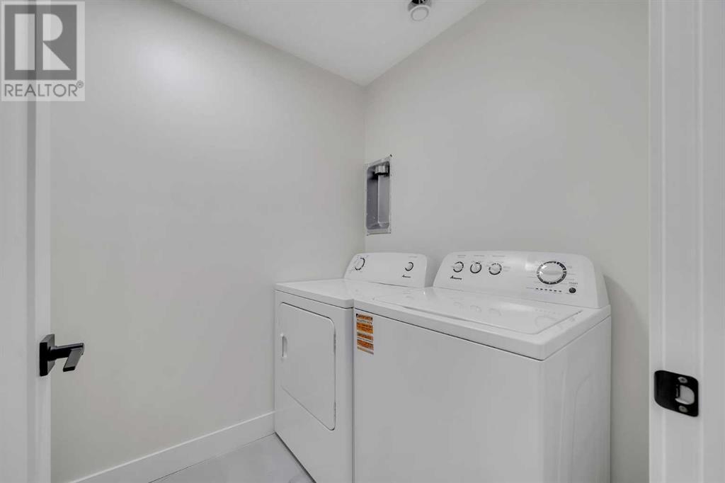 Single Family House for Sale in   Avenue NW Bowness Calgary 