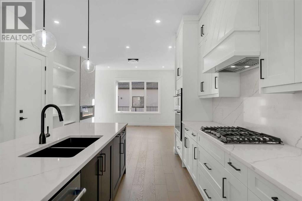 Single Family House for Sale in   Avenue NW Bowness Calgary 