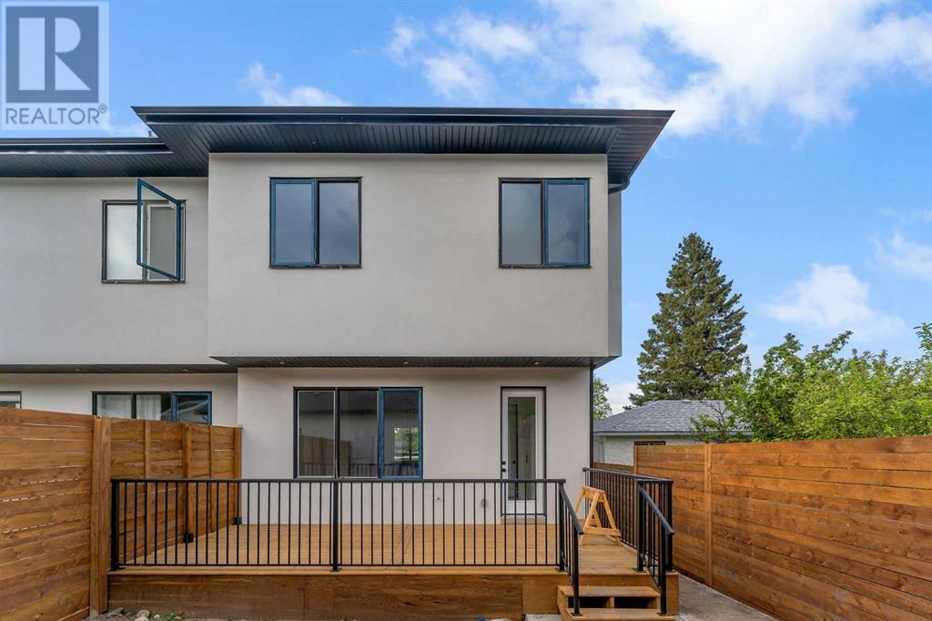 Single Family House for Sale in   Avenue NW Bowness Calgary 
