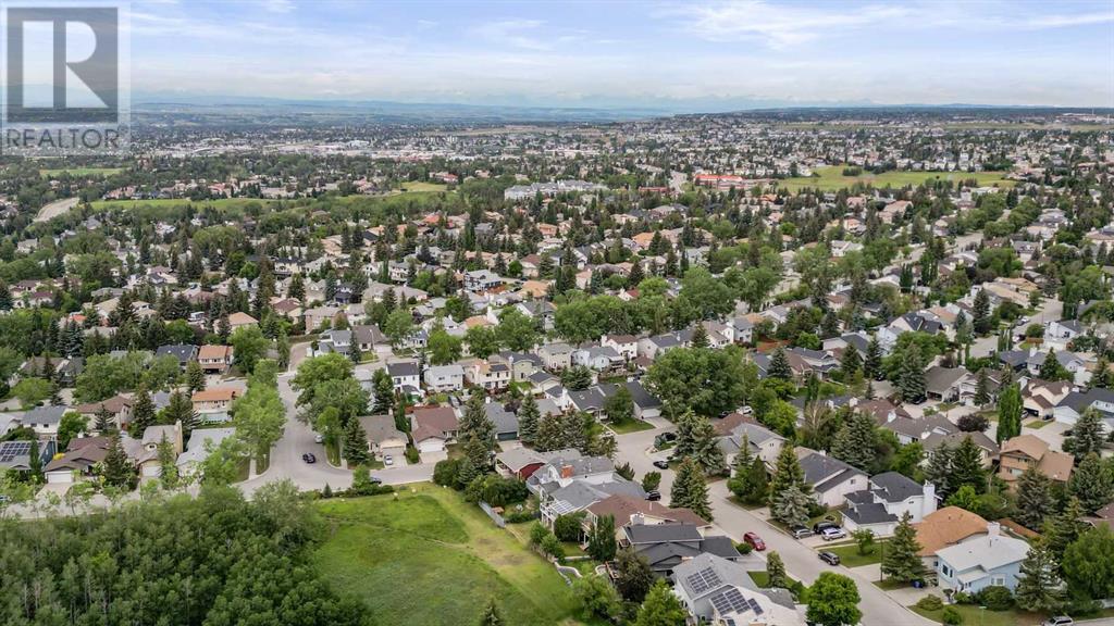 Single Family House 4 Level for Sale in  Hawkhill Way NW Hawkwood Calgary 