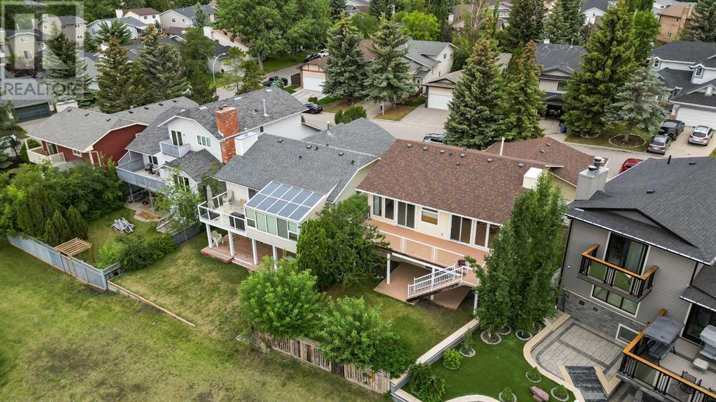 Single Family House 4 Level for Sale in  Hawkhill Way NW Hawkwood Calgary 