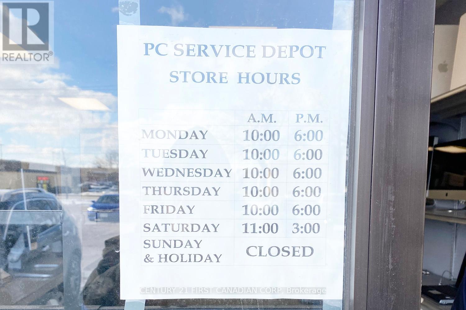 Photo 11 of 21 1362 Lambton Mall Road, Sarnia ON