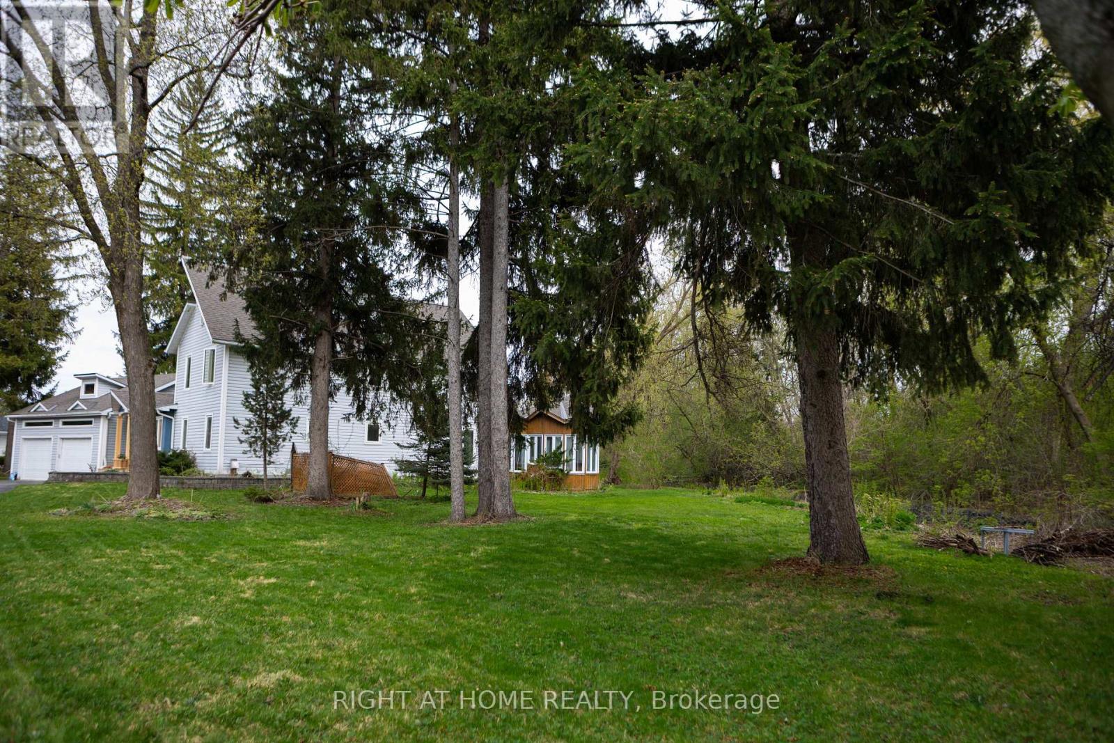 Photo 8 of 3208 Richmond Road, Ottawa ON