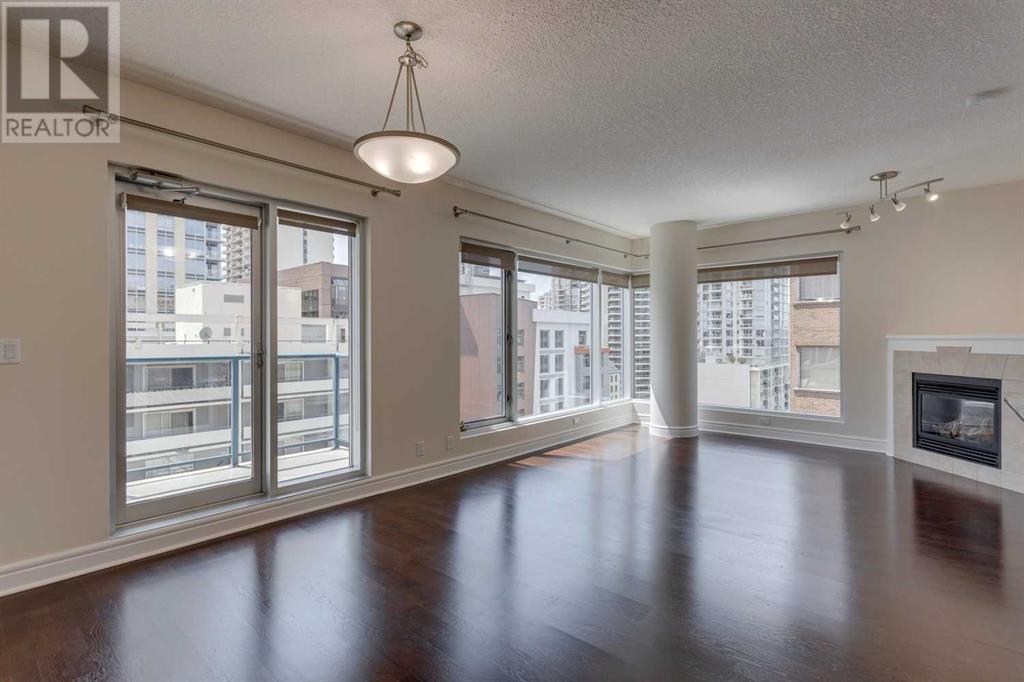 Single Family House for Sale in    Avenue SW Downtown Commercial Core Calgary 