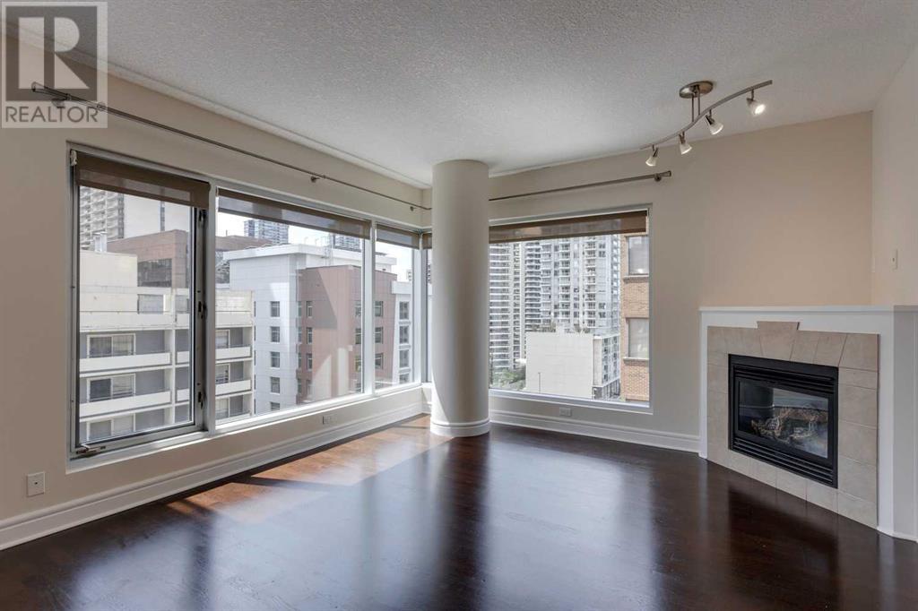 Single Family House for Sale in    Avenue SW Downtown Commercial Core Calgary 