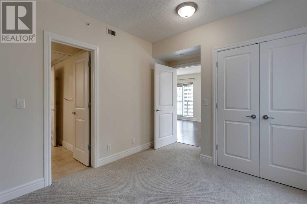 Single Family House for Sale in    Avenue SW Downtown Commercial Core Calgary 