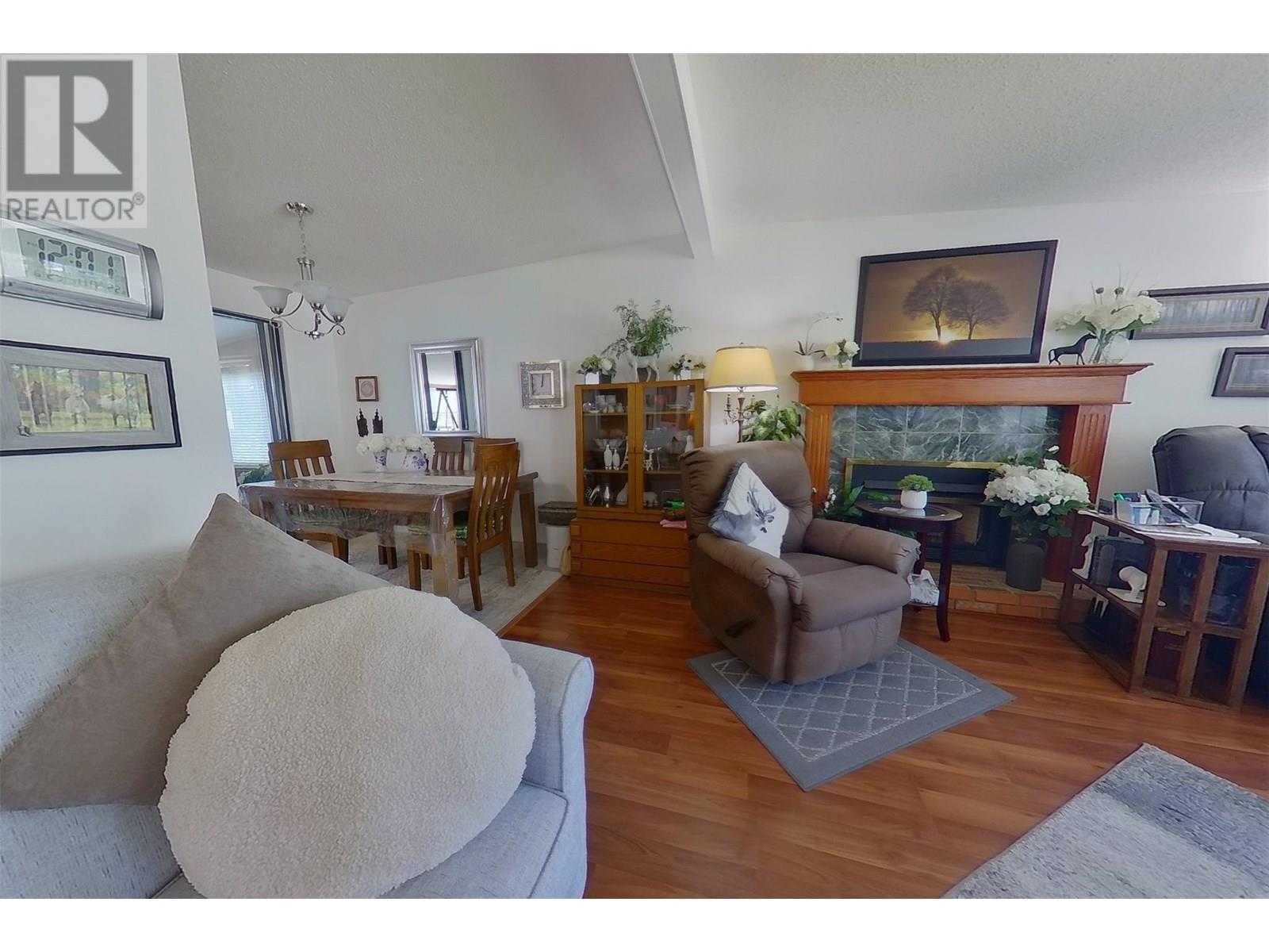 Photo 9 of 515 Canyon Street, Creston BC