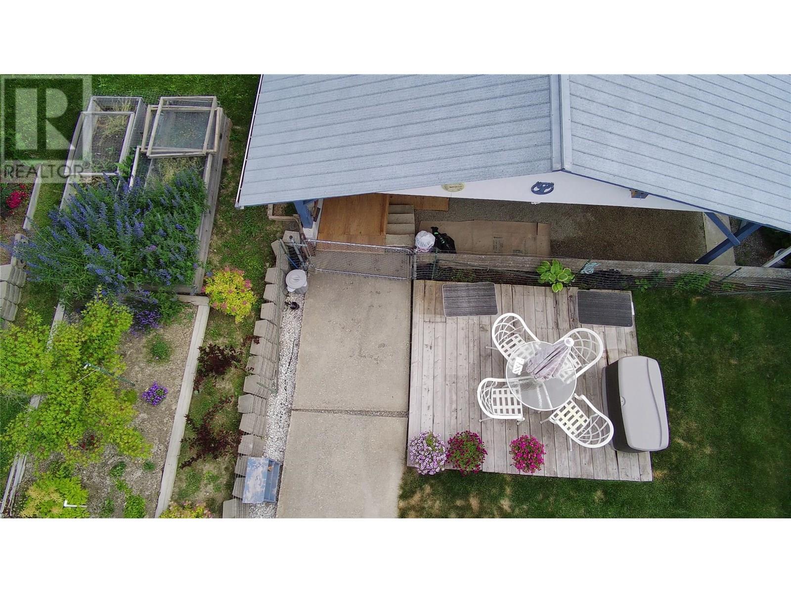 Photo 21 of 515 Canyon Street, Creston BC