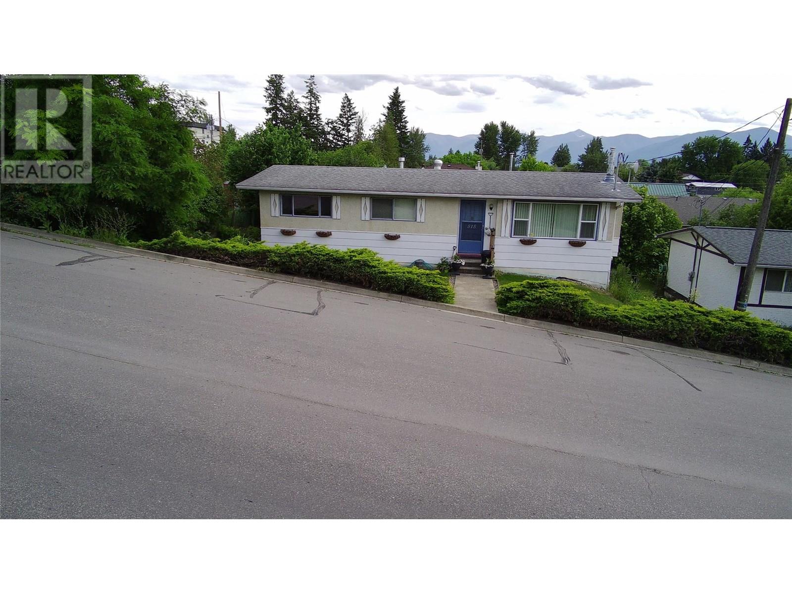 Photo 35 of 515 Canyon Street, Creston BC
