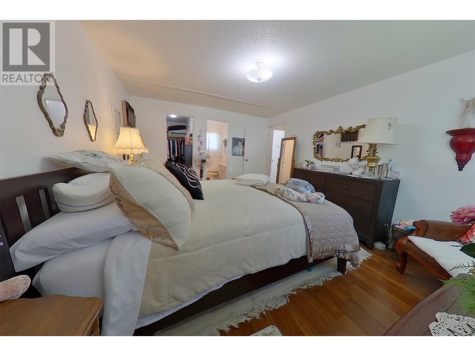 Photo 62 of 515 Canyon Street, Creston BC