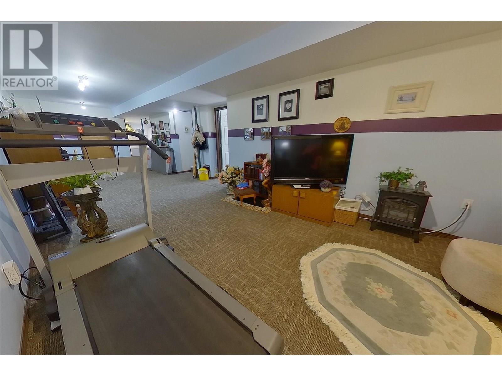 Photo 60 of 515 Canyon Street, Creston BC