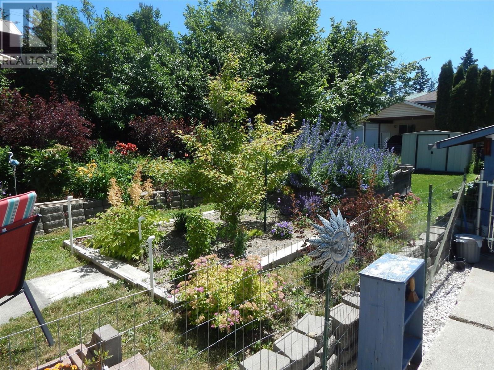 Photo 42 of 515 Canyon Street, Creston BC