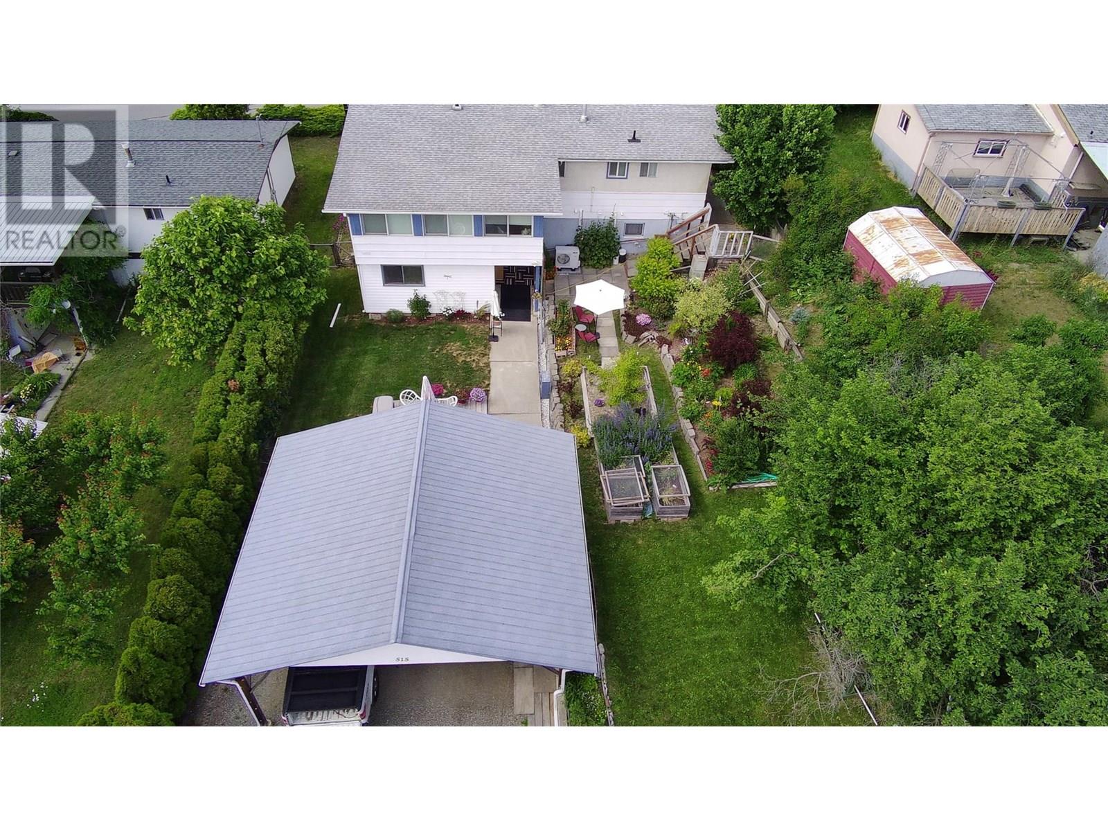 Photo 8 of 515 Canyon Street, Creston BC