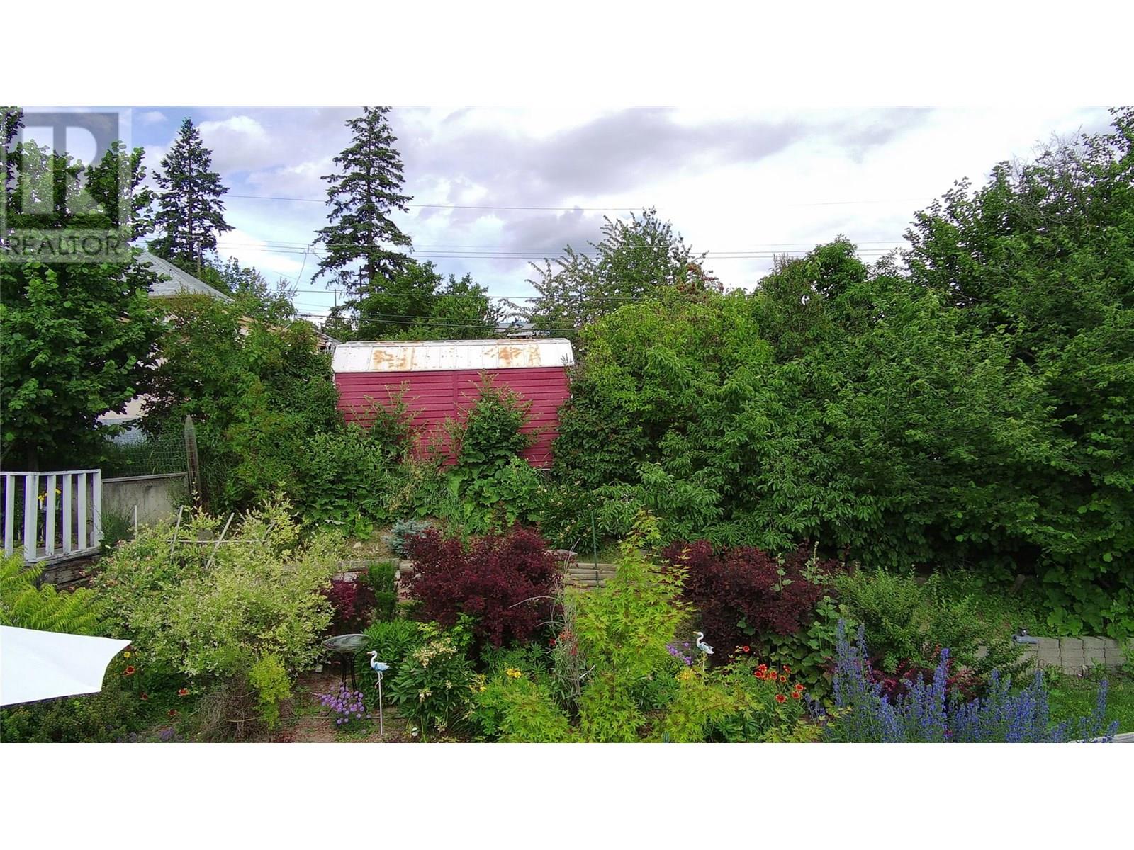 Photo 70 of 515 Canyon Street, Creston BC