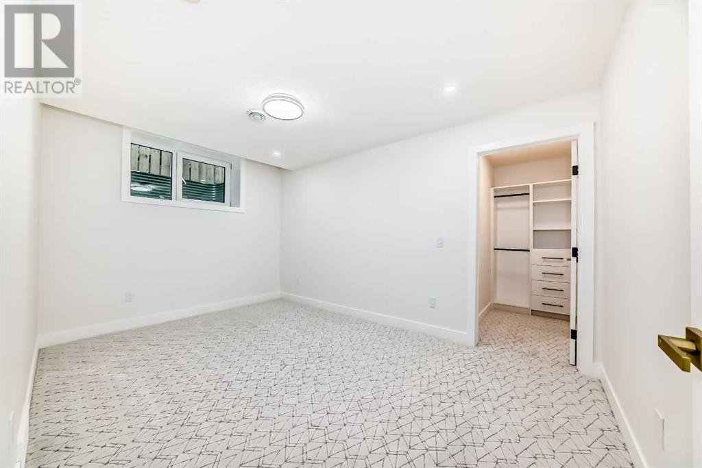 Single Family House for Sale in   Street SW Shaganappi Calgary 